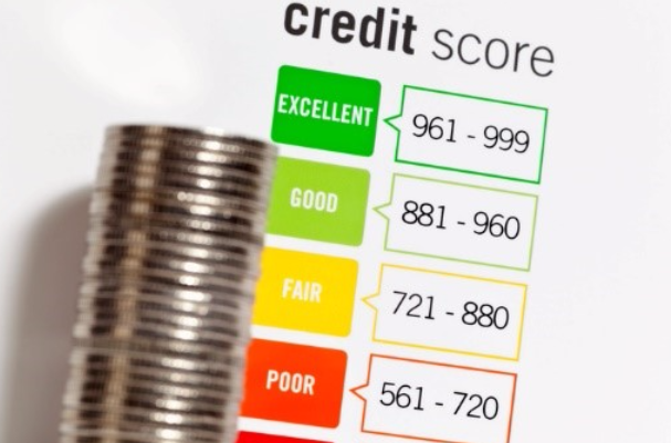 Experian faces credit monitoring decline